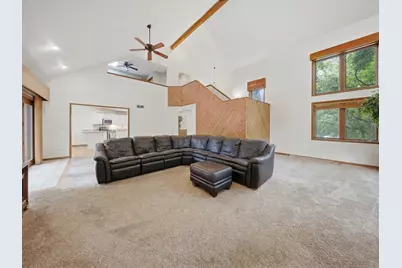138 Woodland Drive, Plano, IL 60545 - Photo 6