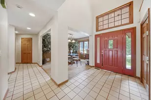 138 Woodland Dr, Plano, IL 60545 - Photo 4