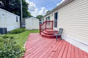 26 Maple St, Minooka, IL 60447 - Photo 2