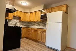 1321 N Baldwin Ct, Palatine, IL 60074 - Photo 8
