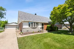 7118 Stanford Dr, Bridgeview, IL 60455 - Photo 1