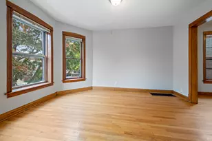 4737 N Kildare Ave, Chicago, IL 60630 - Photo 10