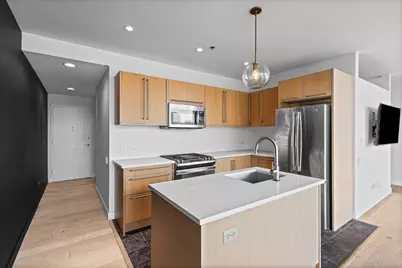 510 W Erie Street #1303, Chicago, IL 60654 - Photo 4