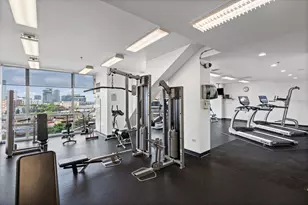 510 W Erie St, Chicago, IL 60654 - Photo 22