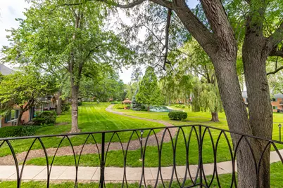 711 E Falcon Drive #201, Arlington Heights, IL 60005 - Photo 16