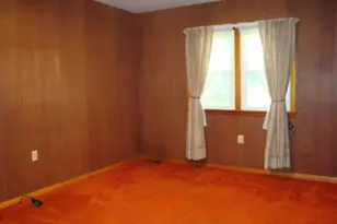 498 Park St, Cissna Park, IL 60924 - Photo 24
