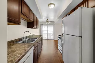 317 Lincoln Ct, Bloomingdale, IL 60108 - Photo 6
