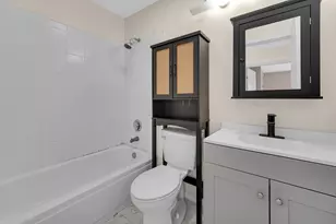 317 Lincoln Ct, Bloomingdale, IL 60108 - Photo 10
