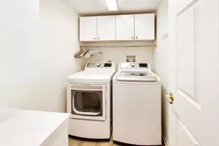 6807 N Milwaukee Ave, Niles, IL 60714 - Photo 16