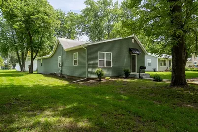 314 N 2nd Avenue, Chenoa, IL 61726 - Photo 2