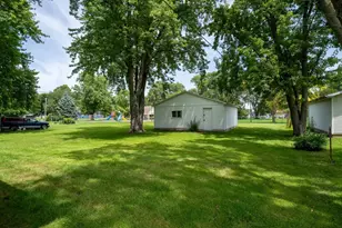 314 N 2nd Ave, Chenoa, IL 61726 - Photo 28