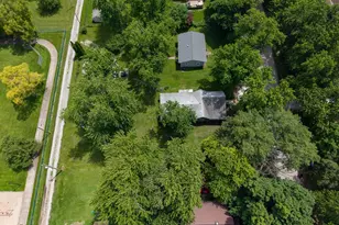 314 N 2nd Ave, Chenoa, IL 61726 - Photo 32