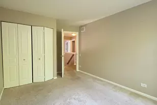 407 Spaulding Rd, Bartlett, IL 60103 - Photo 10