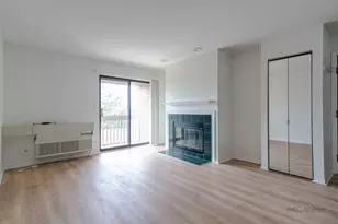 880 N Lakeside Dr, Vernon Hills, IL 60061 - Photo 12