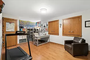 411 Drake St, Libertyville, IL 60048 - Photo 12