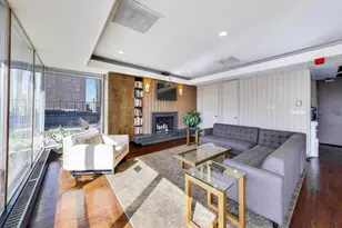 201 E Chestnut St, Chicago, IL 60611 - Photo 20