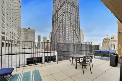 201 E Chestnut Street #18F, Chicago, IL 60611 - Photo 26