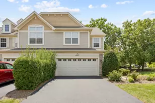 460 Vaughn Cir, Aurora, IL 60502 - Photo 1