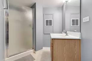 460 Vaughn Cir, Aurora, IL 60502 - Photo 20