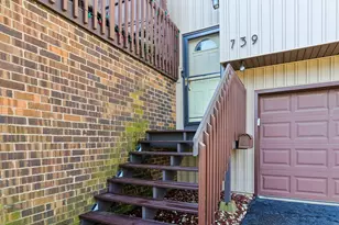 739 High Ridge Rd, Roselle, IL 60172 - Photo 4