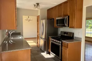 2135 Derby Ct, Wheaton, IL 60189 - Photo 6