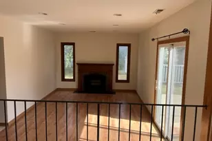 2135 Derby Ct, Wheaton, IL 60189 - Photo 8