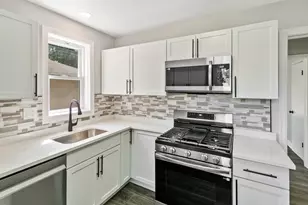 9516 Jackson Ave, Brookfield, IL 60513 - Photo 8