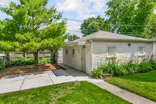 9516 Jackson Ave, Brookfield, IL 60513 - Photo 4