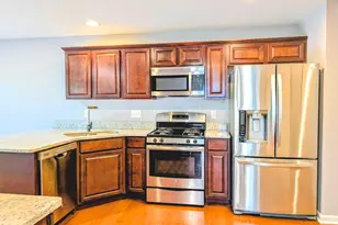 2540 Carlisle Ln, Hampshire, IL 60140 - Photo 12