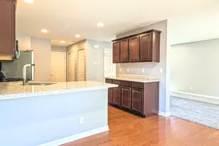 2540 Carlisle Ln, Hampshire, IL 60140 - Photo 10