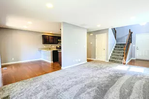 2540 Carlisle Ln, Hampshire, IL 60140 - Photo 6