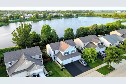 2540 Carlisle Lane, Hampshire, IL 60140 - Photo 2