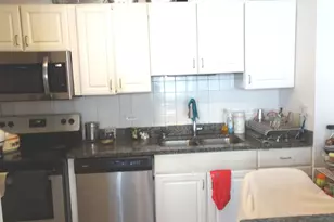 4250 N Marine Dr, Chicago, IL 60613 - Photo 12