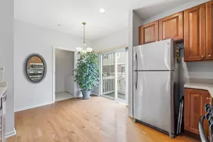 6132 Washington Ct, Morton Grove, IL 60053 - Photo 8