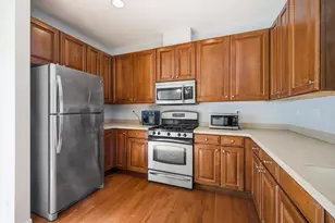 6132 Washington Ct, Morton Grove, IL 60053 - Photo 6