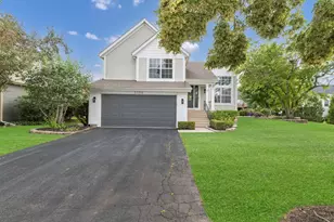 1414 Montauk Ct, Bartlett, IL 60103 - Photo 2