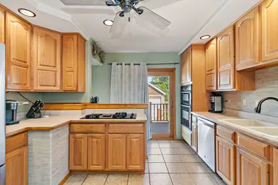 133 N Elroy Avenue, Bartlett, IL 60103 - Photo 12