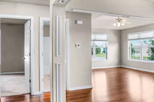 102 Essex Ln, Savoy, IL 61874 - Photo 6