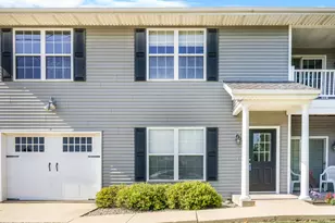 102 Essex Ln, Savoy, IL 61874 - Photo 2