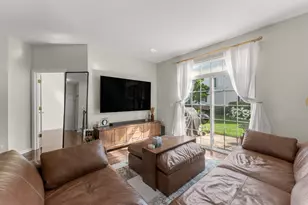 2137 Shadow Creek Ct, Vernon Hills, IL 60061 - Photo 22