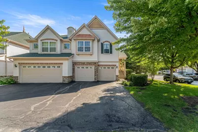 2137 Shadow Creek Court, Vernon Hills, IL 60061 - Photo 1