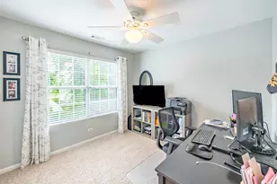 254 Mayfair Ln, South Elgin, IL 60177 - Photo 32