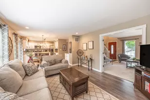 254 Mayfair Ln, South Elgin, IL 60177 - Photo 20
