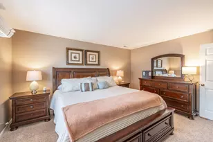 254 Mayfair Ln, South Elgin, IL 60177 - Photo 22