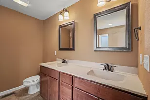 609 N Glover Ct, Saint John, IL 61873 - Photo 22