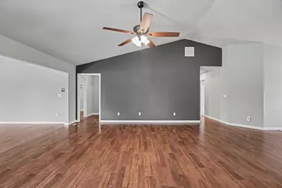 609 N Glover Court, Saint John, IL 61873 - Photo 10