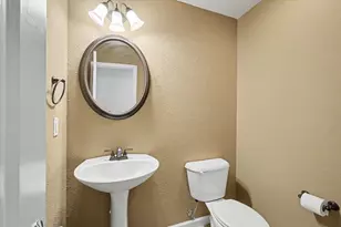 609 N Glover Ct, Saint John, IL 61873 - Photo 32