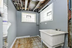 10320 S Indiana Ave, Chicago, IL 60628 - Photo 22