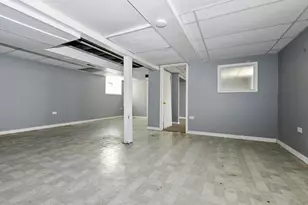 10320 S Indiana Ave, Chicago, IL 60628 - Photo 18