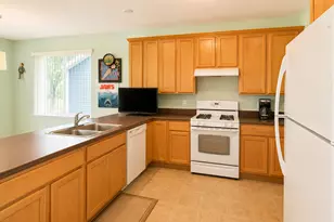 721 Bonaventure Dr, Oswego, IL 60543 - Photo 2
